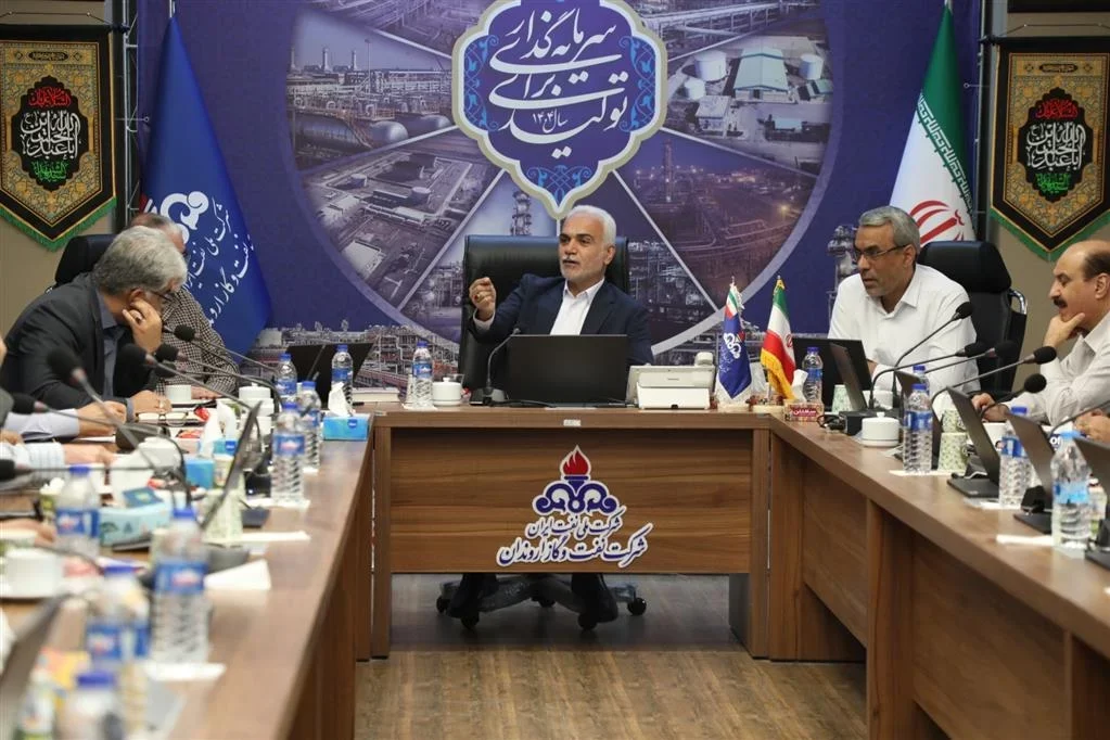 تمرکز اروندان بر توسعه میادین مشترک و تحقق مأموریت‌های جدید تولیدی/ تجلیل مدیرعامل اروندان از کارکنان و بسیجیان خادم اربعین در مرز شلمچه